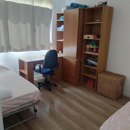 Apartment Close To The Beach With Free Parking Badalona Dış mekan fotoğraf