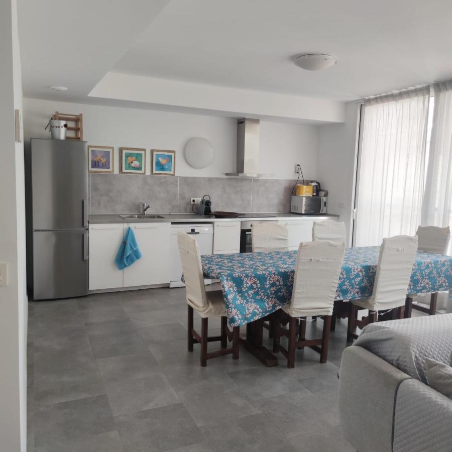 Apartment Close To The Beach With Free Parking Badalona Dış mekan fotoğraf