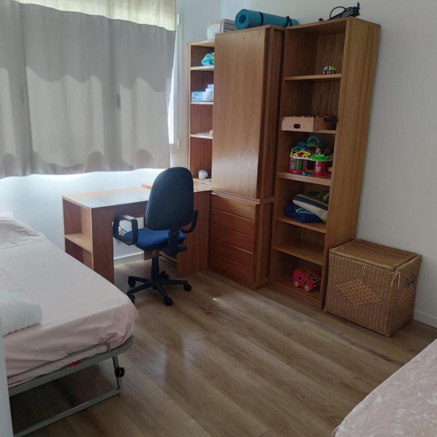 Apartment Close To The Beach With Free Parking Badalona Dış mekan fotoğraf